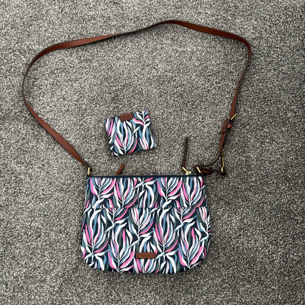 Fossil Crossbody with matching wallet